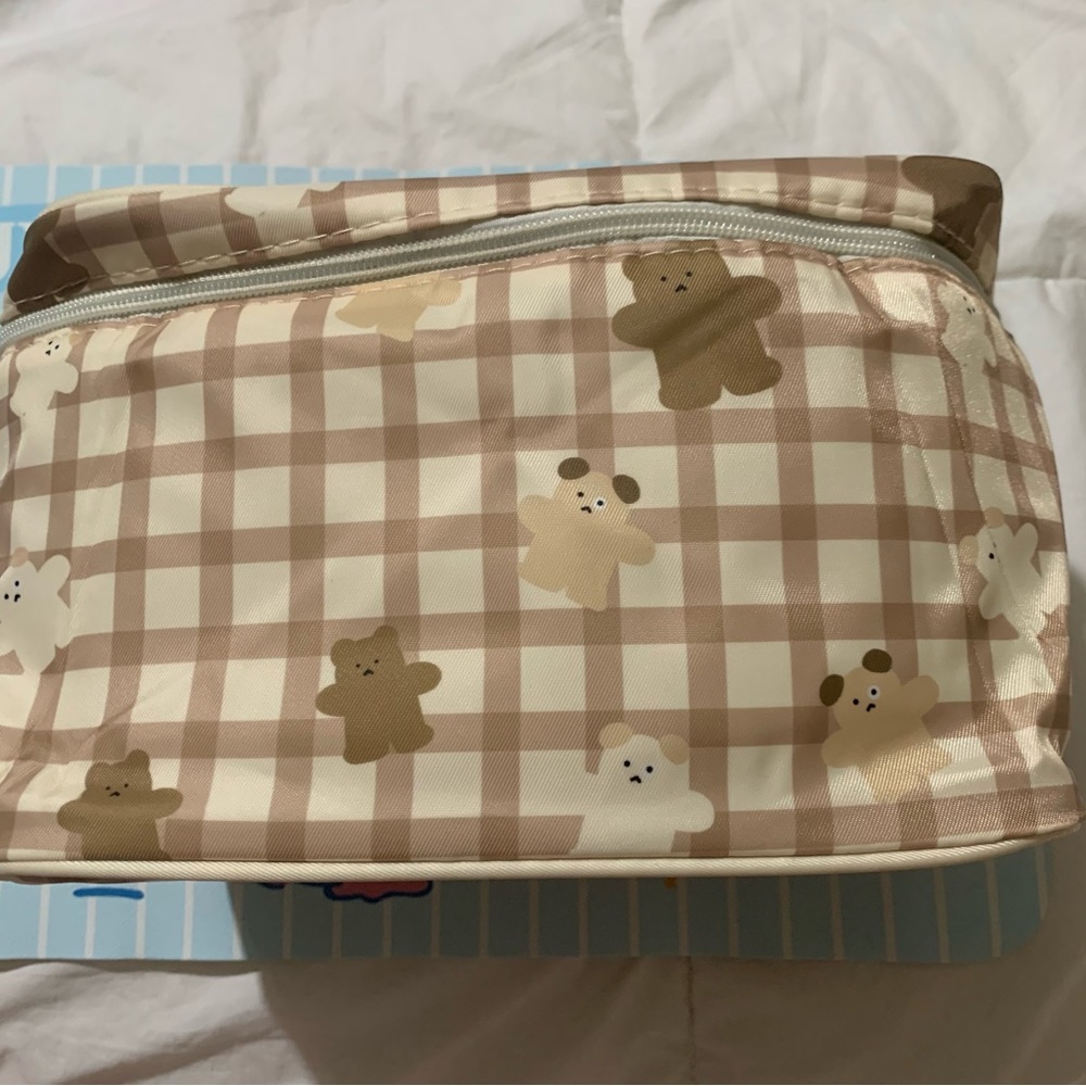 Teddy Bear Gingham Print Cosmetic Case Makeup Bag with Zipper and Handle NWOT